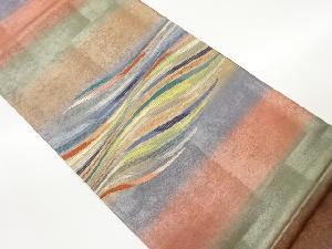 横段に抽象・波模様刺繍袋帯